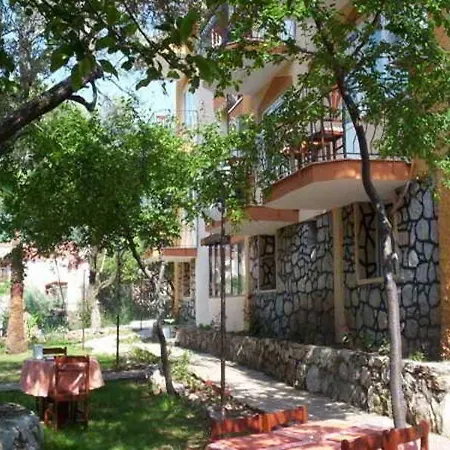 מלון New Golden Gate