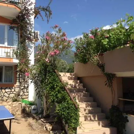 Hotell New Golden Gate 3*
