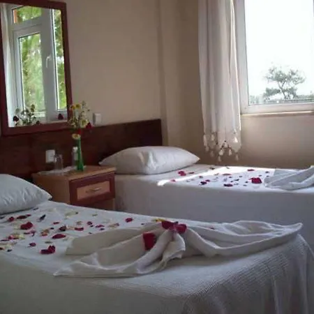 New Golden Gate Hotell 3*