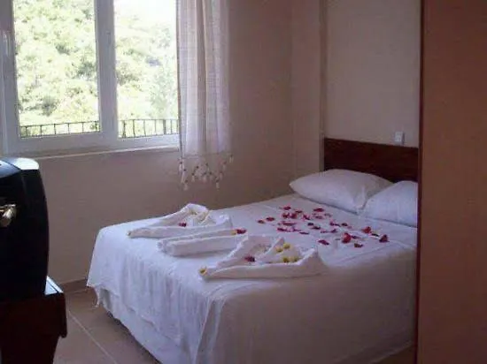 New Golden Gate Hotel