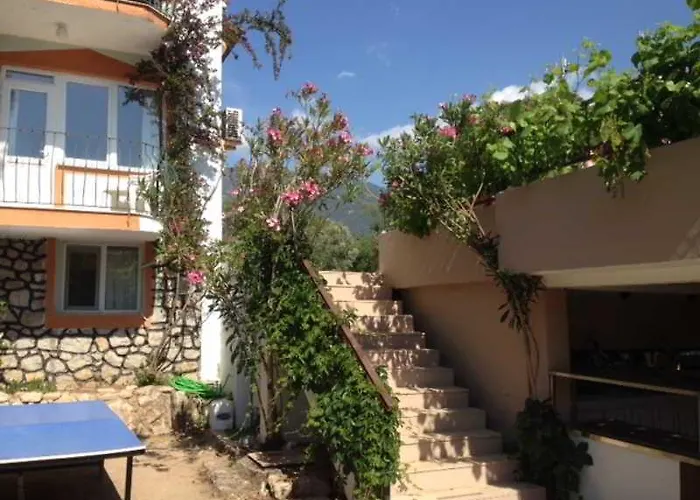 Hotel New Golden Gate 3*